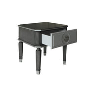 Mesa auxiliar cuadrada de la casa Beatrice
