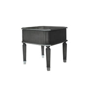 Mesa auxiliar cuadrada de la casa Beatrice