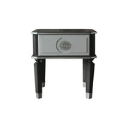 Mesa auxiliar cuadrada de la casa Beatrice
