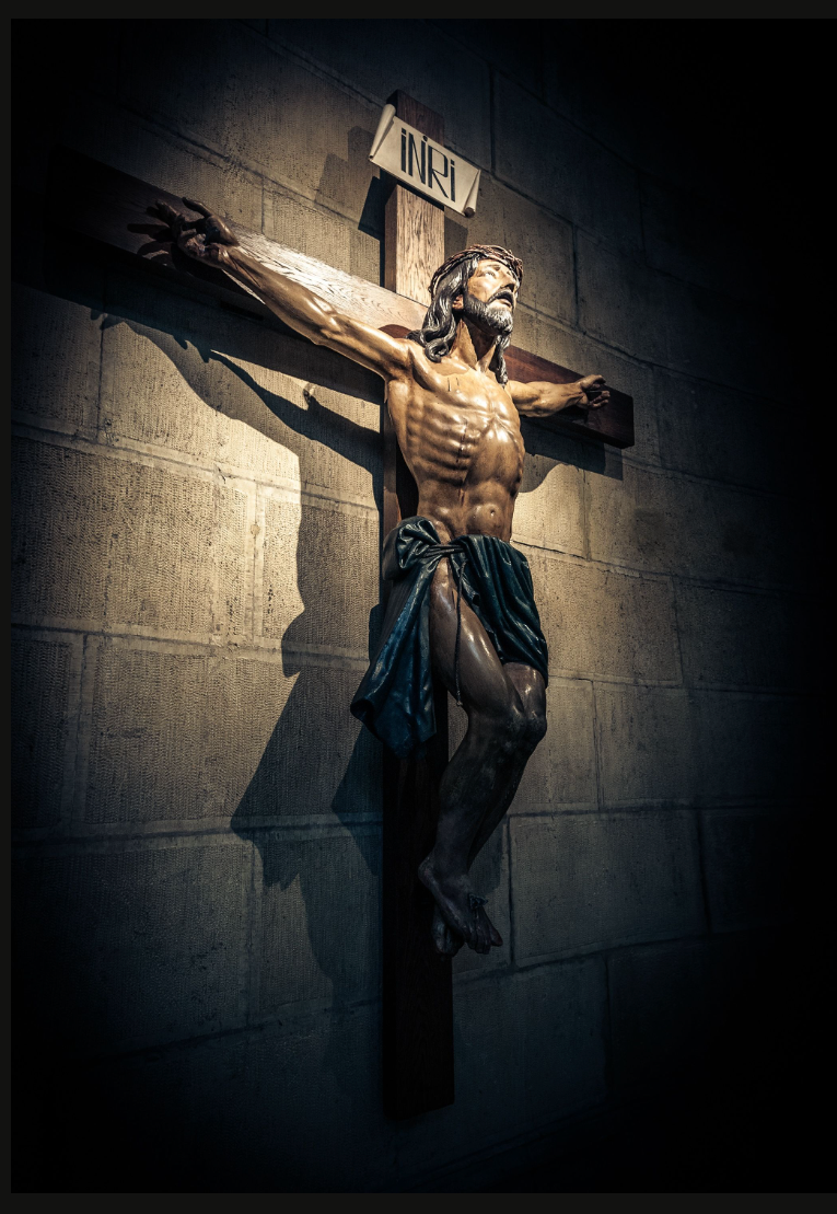 Crucifixion Assorted Canvas 36" x 48"