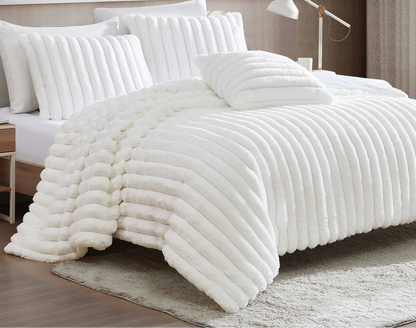 Raechalla Queen Panel Bed 4PC Bedroom Set with Comforter Kit