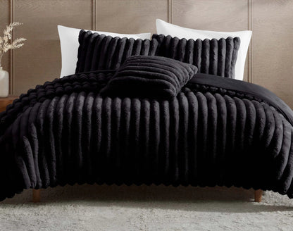 Raechalla Queen Panel Bed 4PC Bedroom Set with Comforter Kit