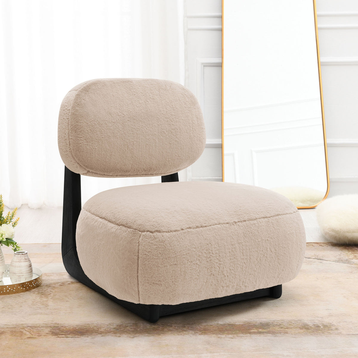 Sillón decorativo Duffie tapizado sin brazos color camello