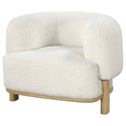 Silla decorativa Lawler con respaldo de barril tapizado en color marfil