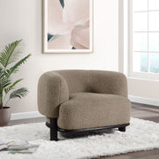 Silla decorativa Lawler con respaldo de barril tapizado en color marfil