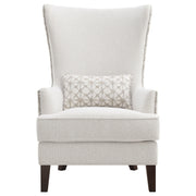 Sillón alto con respaldo alto tapizado Pippin, color Latte