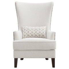 Sillón alto con respaldo alto tapizado Pippin, color Latte