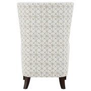 Sillón alto con respaldo alto tapizado Pippin, color Latte