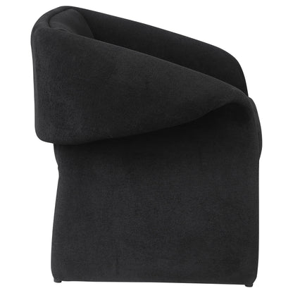 Sillón Ramsey tapizado con brazos inclinados, color miel