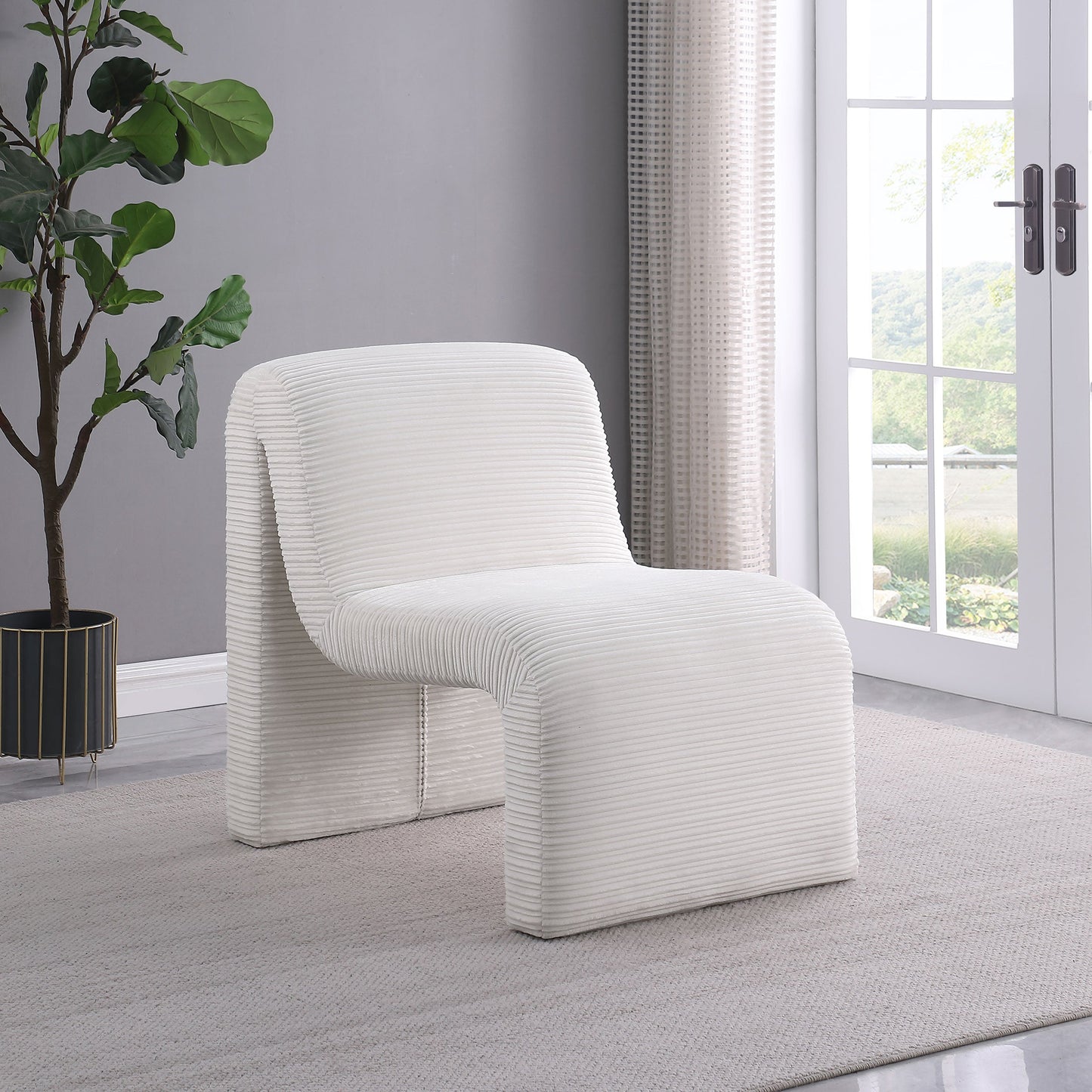 Silla Drayton tapizada curva sin brazos, color marfil