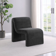 Silla Drayton tapizada curva sin brazos, color marfil