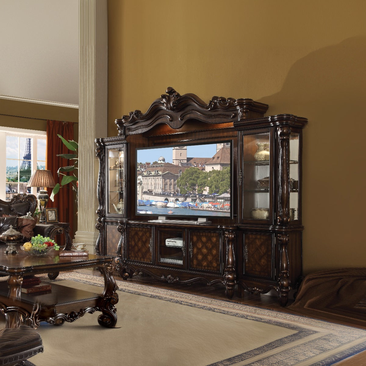 Versailles Entertainment Center