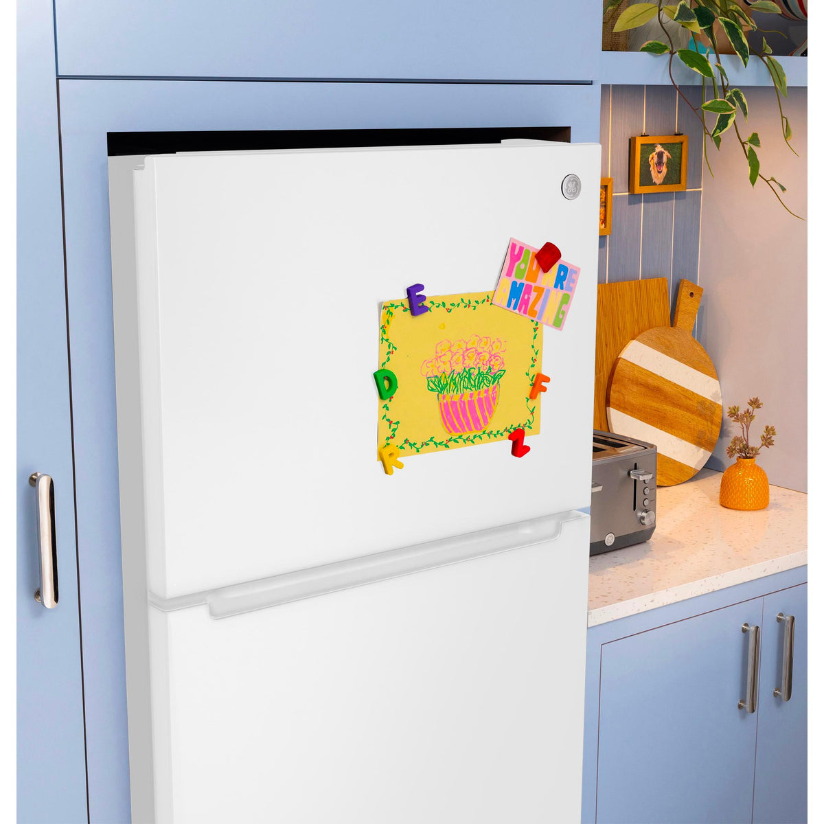  GE 30-inch, 21 cu. ft. Freestanding Top Freezer Refrigerator with Garage-Ready Performance GPS21KGZWW IMAGE 9
