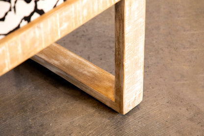 Banco decorativo Aiden tapizado en tela, blanco desgastado