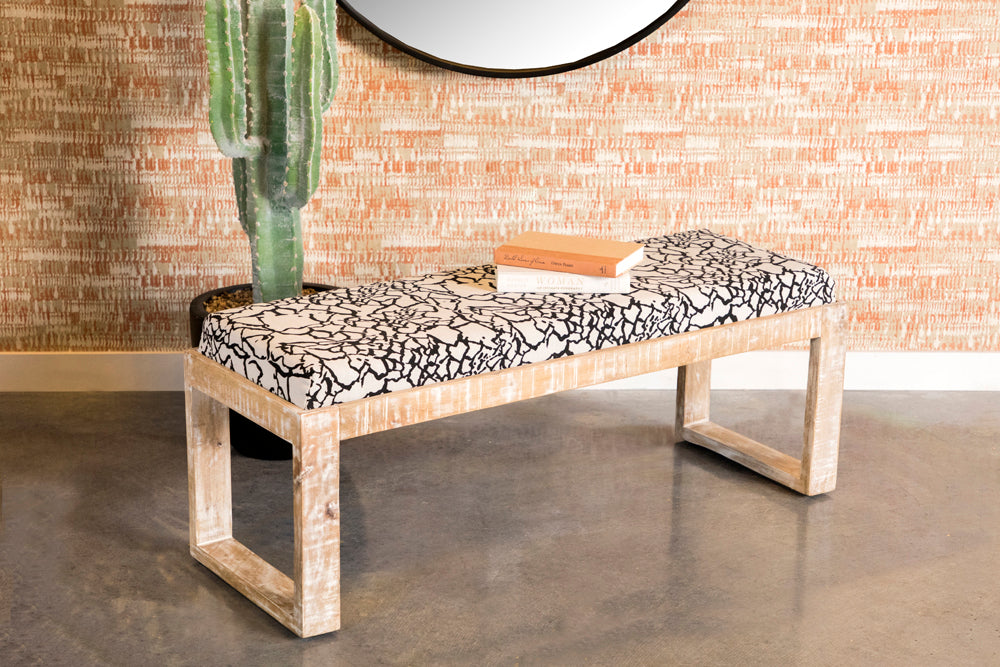 Banco decorativo Aiden tapizado en tela, blanco desgastado