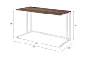 Escritorio Tyrese de 47" de largo con USB