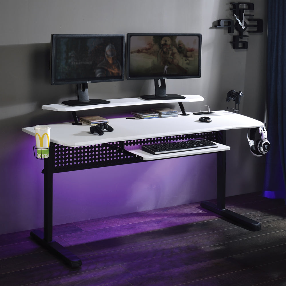 Vildre Gaming Desk W/USB - Black & White