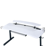 Vildre Gaming Desk W/USB - Black & White
