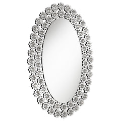 Espejo de pared ovalado Colleen de 31 x 47 pulgadas con flores de cristal plateadas