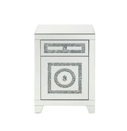 Mesa auxiliar rectangular Noralie de 26" de alto con 2 cajones y patas cónicas