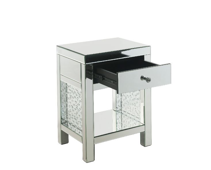 Mesa auxiliar rectangular Nysa con 1 cajón y 1 estante