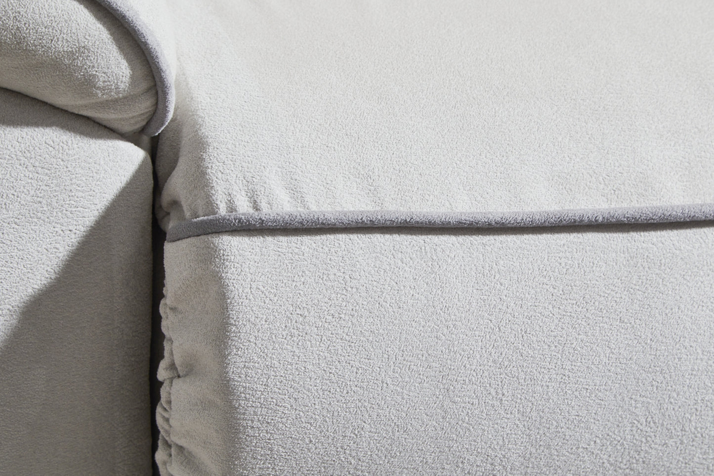 Grafton Pike 6-Piece Reclining Sectional with Storage Console