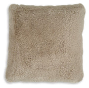Gariland Pillow