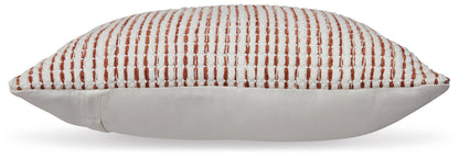Nashlin Pillow (4/CS)