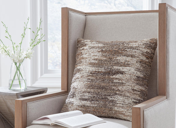 Nealton Pillow (4/CS)