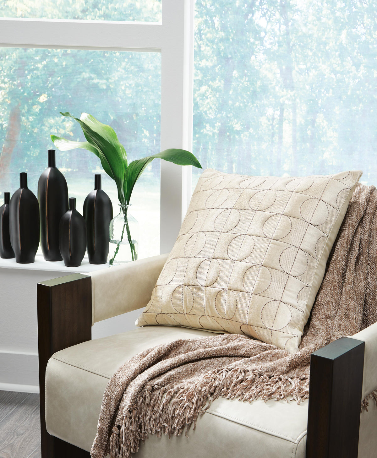 Kydner Pillow (4/CS)