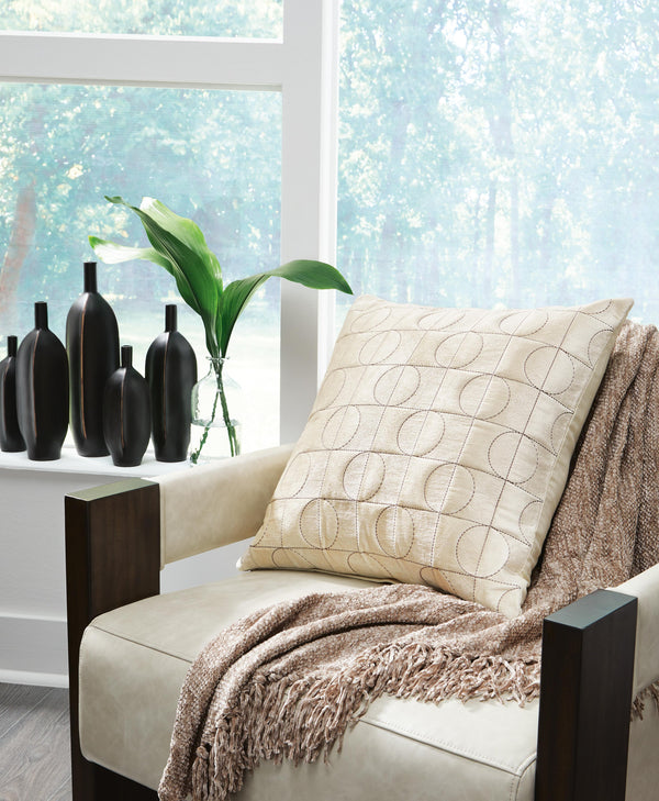 Kydner Pillow (4/CS)