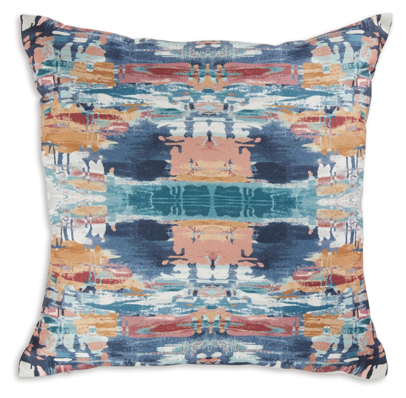 Kennick Pillow (4/CS)