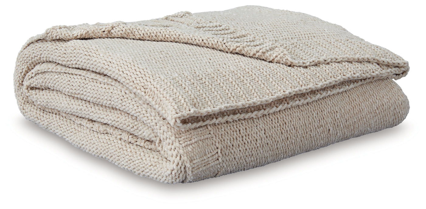 Anawood Throw