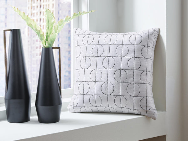 Kydner Pillow (4/CS)