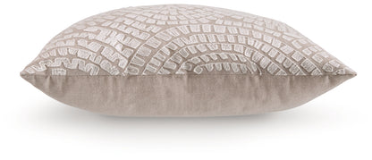 Cortlen Pillow (4/CS)