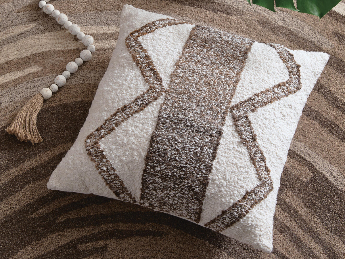 Brettwood Pillow (4/CS)