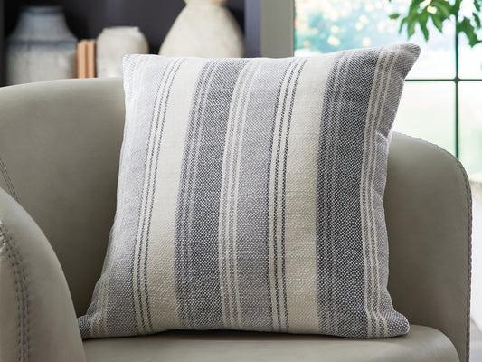 Adikus Pillow (4/CS)