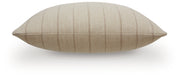 Valwick Pillow (4/CS)