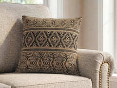 Davinwood Pillow
