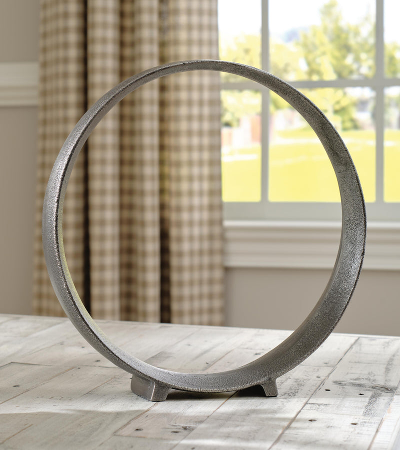 Ryandale Sculpture (2/CS)