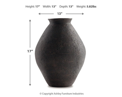 Hannela Vase