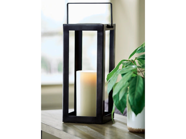 Briana Small Lantern