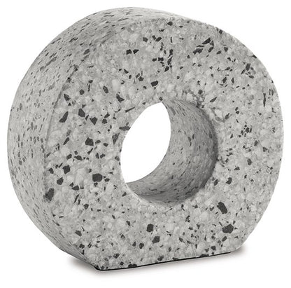 Setehen Cement Sculpture