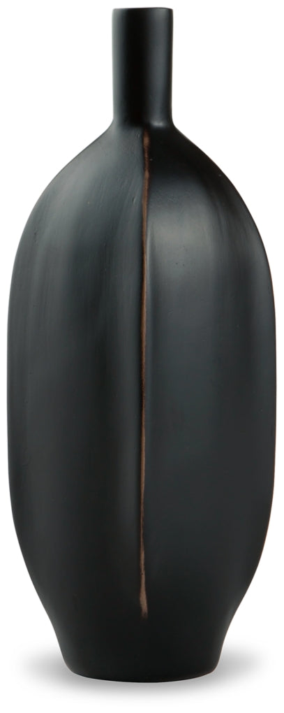 Rhaveney Vase (3/CS)