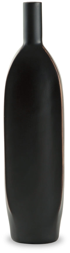 Rhaveney Vase