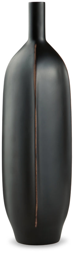 Rhaveney Vase (3/CS)
