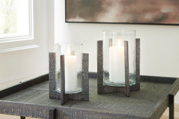 Garekton Candle Holder Set (2/CN)