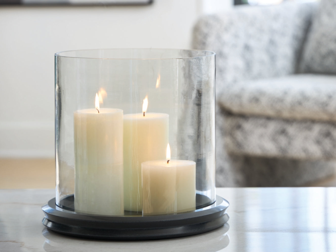 Saskia Candle Holder