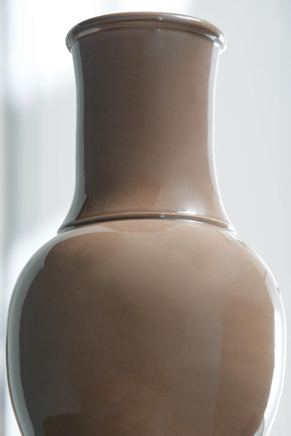 Tillmer Vase