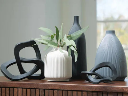 Wryenlynn Living Room 14PC Package